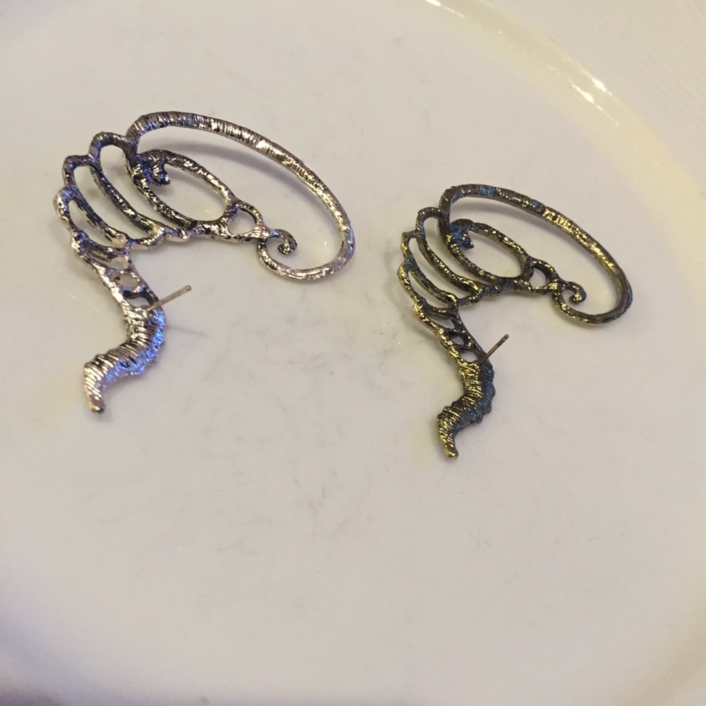 🌪 Awesome Tornado ear-cuff in silver or bronze 🌪 - Picture 4 of 6